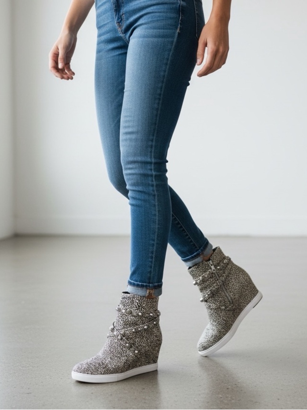 Lines Paolo / Wedge Sneakers / Sz 8